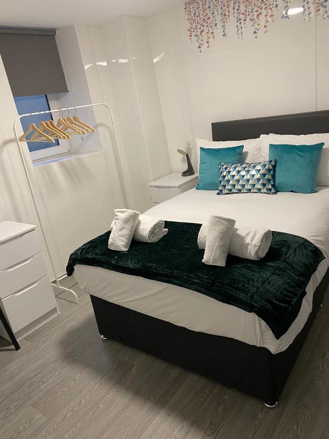 Double Ensuite Rooms Swansea Dış mekan fotoğraf
