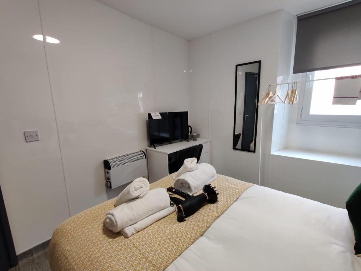 Double Ensuite Rooms Swansea Dış mekan fotoğraf